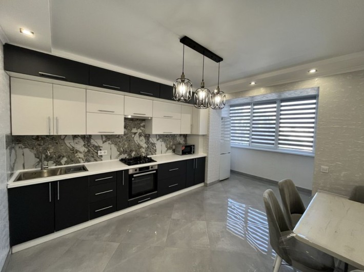 Оренда 2к новобудови на Виставці. ТЦ Проспект.Укомплектована. 20000+кп - фото 1