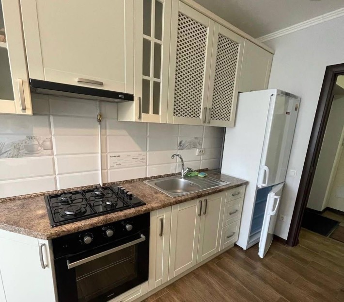 Оренда 3 км квартири біля стометрівки - фото 1