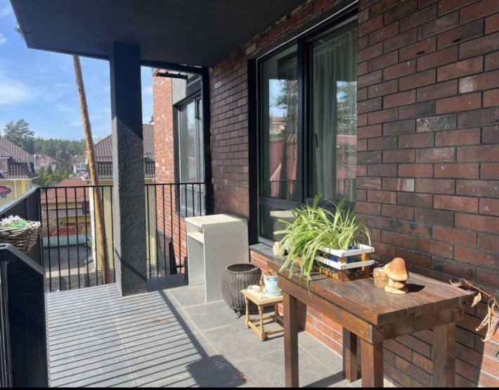 Оренда 1к квартири+кухня вітальня з виходом на терасу в ЖК Ютландія - фото 1