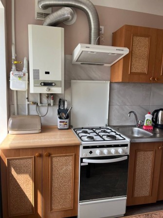 Оренда 1 км квартири поруч з центром - фото 1