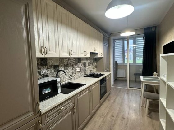 Оренда укомплектована евро 2 кімнатна квартира