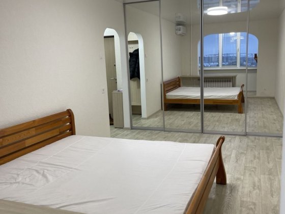 Здається квартира на масиві Незалежності