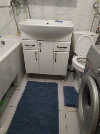 Дійсна однокімнатна на озерні - фото 1