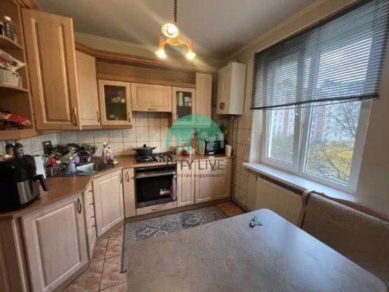 Оренда 3-кім квартири Івасюка, можна з котиком (П) Ивано-Франковск