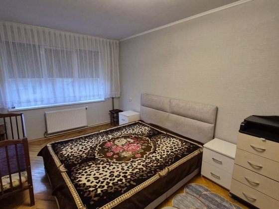 2к вул.Хмельницького, і/о Ивано-Франковск