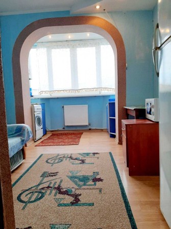 1 кімн. кв. вул. Молодіжна, 50;  індив. опалення, меблі, техніка - фото 1