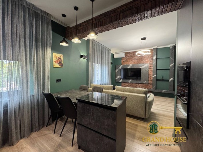 Оренда розкішної 3-кімнатної квартири в центрі міста - фото 1