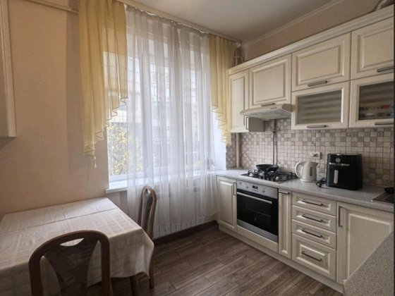 1к вул.Франка, центр Ивано-Франковск