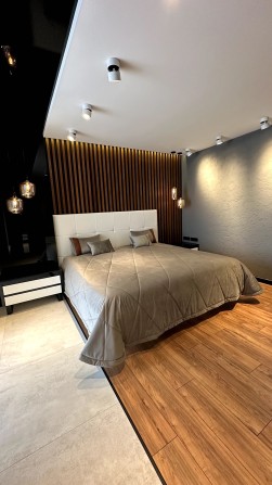 Оренда дизайнерської 3-кімнатної квартири - фото 1