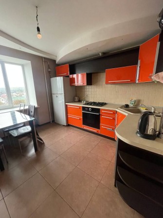 Оренда трикімнатної квартири - фото 1