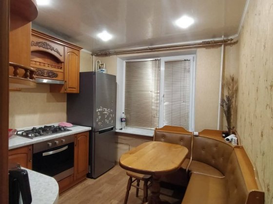 Здається на тривалий термін квартира! Кременчук
