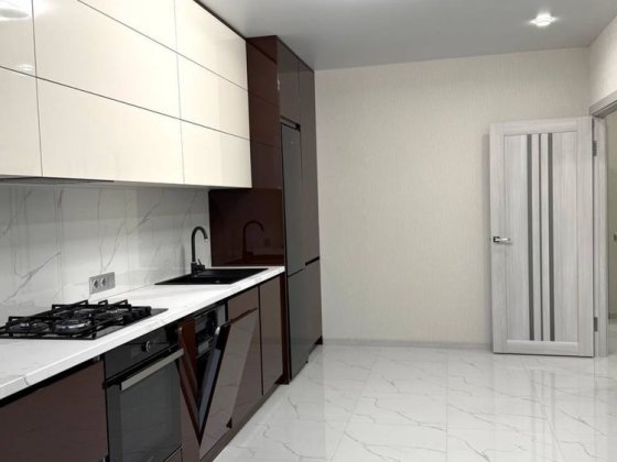 Простора 1к квартира в Центрі Хмельницький