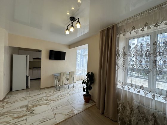 1 кімнатна вулиця Височана 18 в центрі 2 поверх Івано-Франківськ