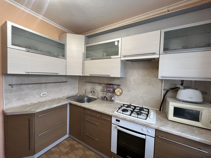 Центр двокімнатна квартра - фото 1