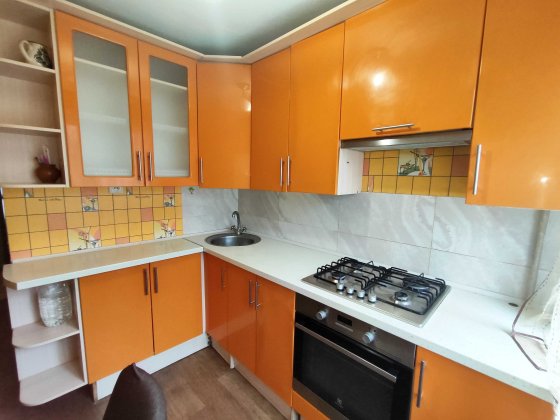 Здається 1кімнатна кв-ра в центрі Кременчук