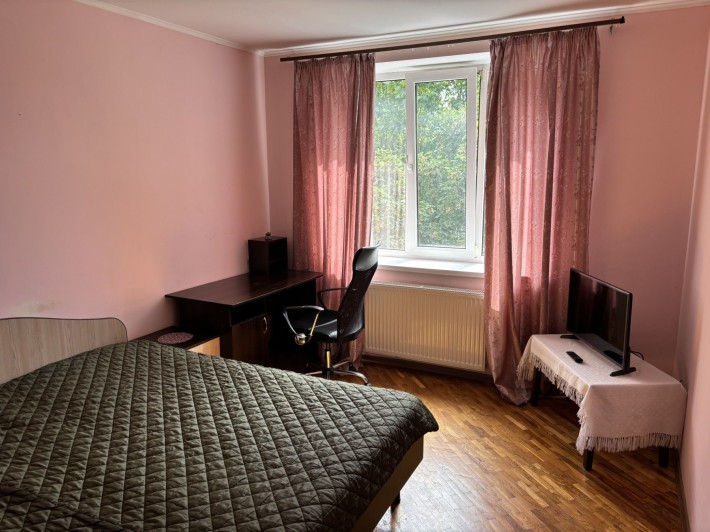 Здам в центрі 1 кімнатну квартиру вулиця Хотинська 12 - фото 1