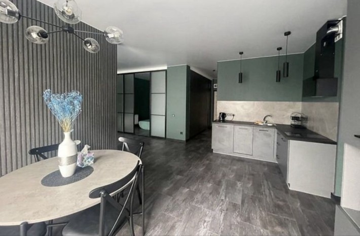 Оренда 1.5к новобудови з дизайнерським ремонтом в ЖК Свобода.Виставка. - фото 1