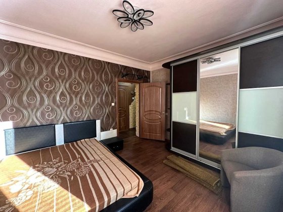 Оренда Укомплектованої 3-кімн квартири вул Упіта біля пл. Артема Кривой Рог