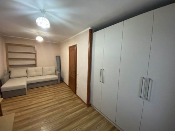 1к з гарним ремонтом по вул. Набережна Ивано-Франковск