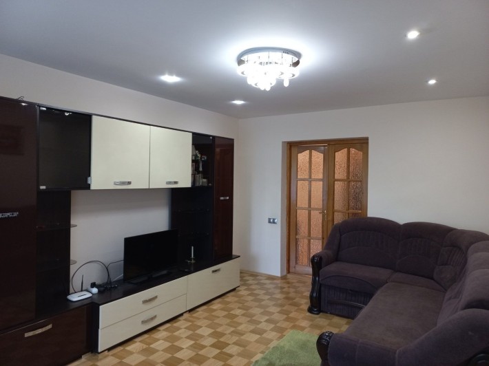 Оренда 1кім квартири по пр Соборності - фото 1