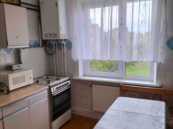 Двокімнатна квартира з індивідуальним опаленнням вулиця Хоткевича