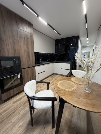 Оренда 1,5-кімнатної квартири в сучасному ЖК “A5” (центр міста) - фото 1