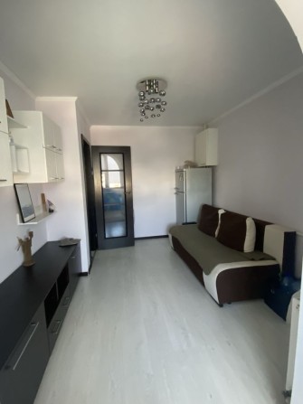 Оренда просторої 1,5 к. квартири в центрі! - фото 1