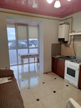 Вільна 1к квартира в новобудові поруч з центром - фото 1