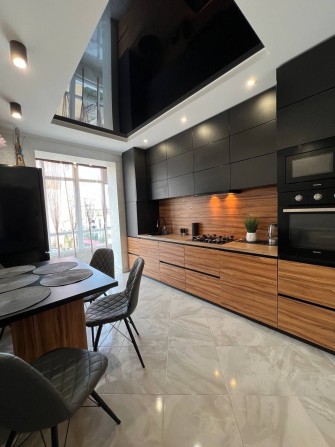 Оренда стильної 2 км квартири в самому центрі міста - фото 1