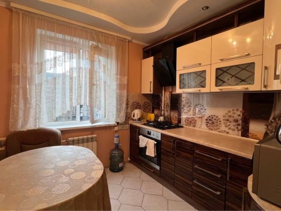 Двухкімнатна квартира Кривой Рог