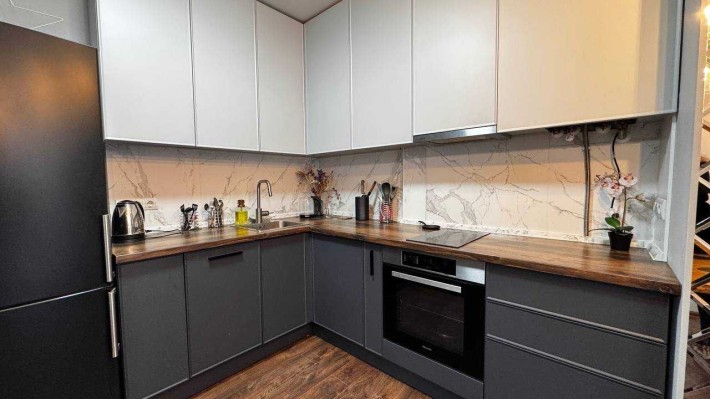 Оренда квартири з ремонтом, меблями та технікою - фото 1