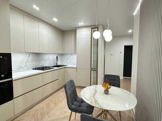 ПЕРША ЗДАЧА! 1кв дизайнерська на Щасливому Меблі/Техніка 20 000+кп Ровно