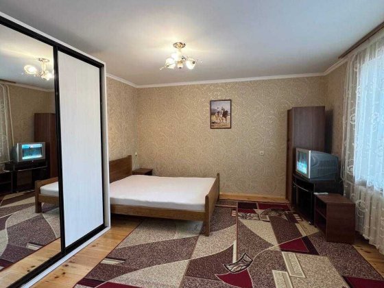 Здається 1-кімнатна  квартира студія, дуже тепла і економна Рівне