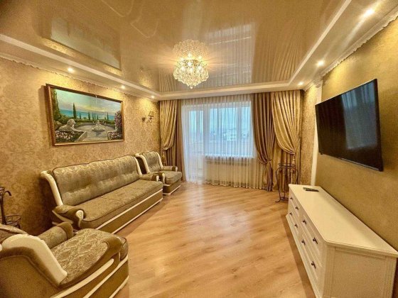 Оренда 3-кімнатної квартири в центрі — Київський майдан Луцьк