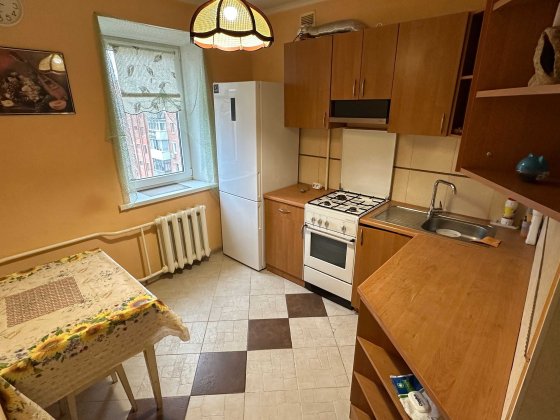 Оренда 1к покращенки косметика Інститут зв'язку СВІТЛО НЕ ВИМИКАЮТЬ Полтава