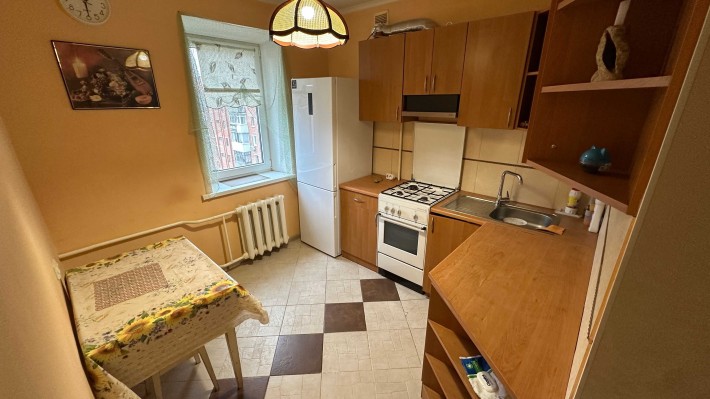 Оренда 1к покращенки косметика Інститут зв'язку СВІТЛО НЕ ВИМИКАЮТЬ - фото 1