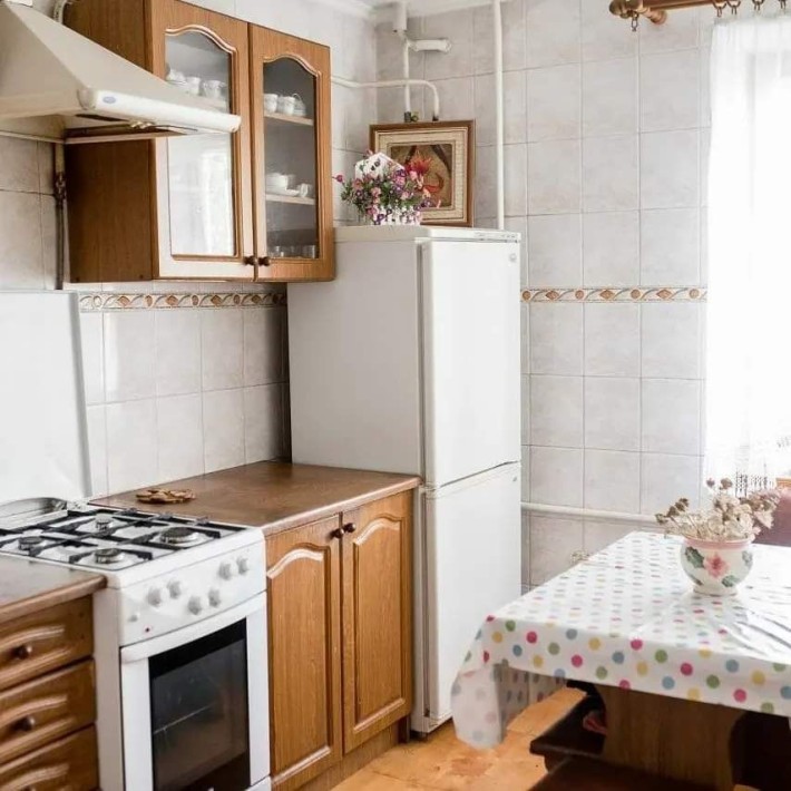 Оренда 3 кімнатної квартири вул.Олени Теліги - фото 1