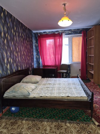 Аренда 3х комн квартира 3/5 эт у. Ватутина 2-4 места 129-й Покровский! - фото 1