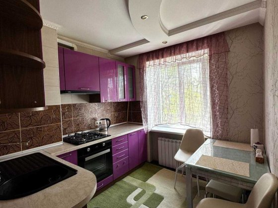 ВІЛЬНА! Оренда 2к на Садах-3. Поруч зупинка. БЕЗ ТВАРИН. Полтава