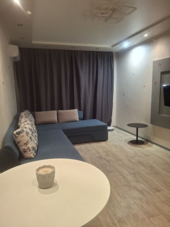 Здаються 2 окремі кімнати, третя кімната зачинена
15 000 грн/міс + ком - фото 1