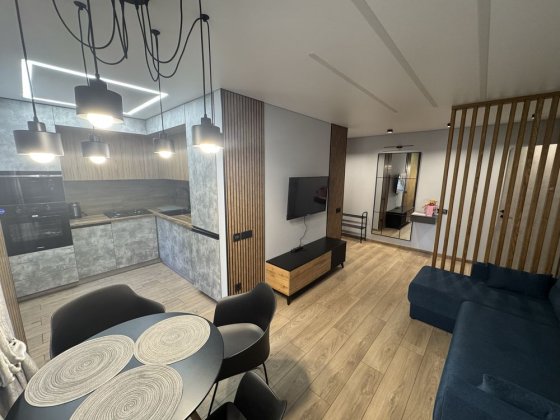 Здається 2 кімнатна квартира в Дзержинськом районі . Кривий Ріг