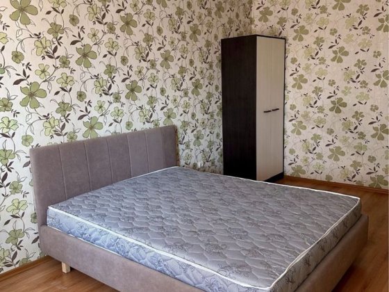 Однокімнатна на Кулика і Гудачека Ровно