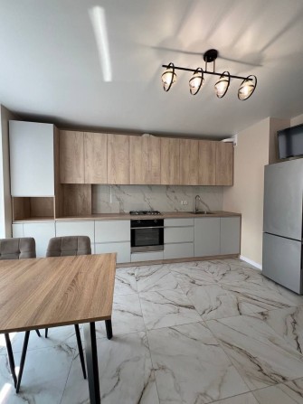 Оренда сучасної 1 км квартири поруч з центром - фото 1