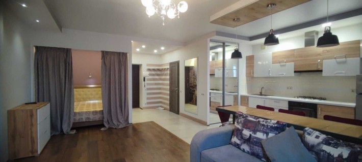 Гарна квартира біля парку Шевченка вулиця Чорновола - фото 1