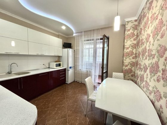 Оренда, Центр, в Новобудові, 1-кімн, зуп.Сінна (Коваля) Полтава