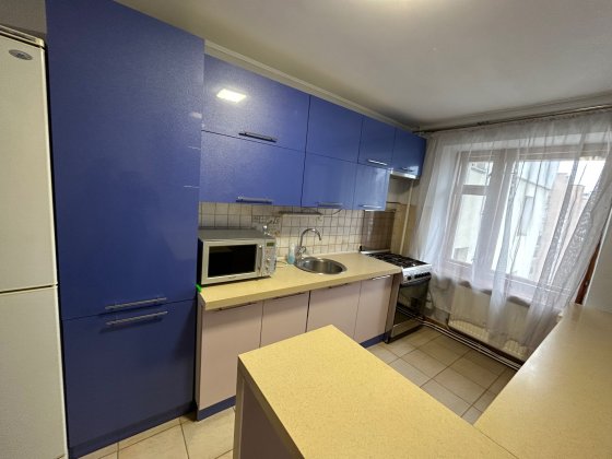 Оренда 3-х.кім.Центр 72м.і/.ремон-300дол Тернополь