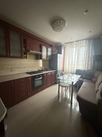 Оренда 2 км квартира в центральній частині міста - фото 1