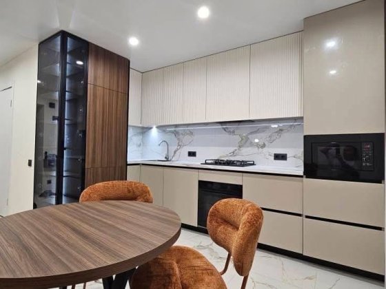 Новобудова 1.5 кіімнати Східний