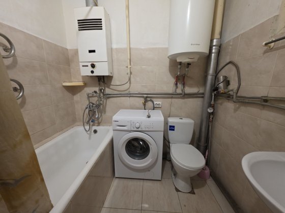 2 комнатная Гурова (Постышева), 11  рядом  ул. Тильги Кривой Рог