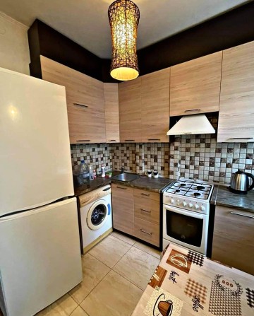 Гарна однокімнатна квартира в Центрі міста - фото 1